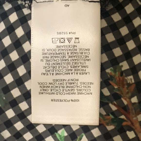 Express Black and White Checkered Blouse with a Floral Accent - Women’s Medium - Picture 10 of 10